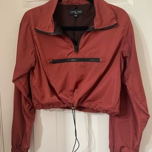 Cropped windbreaker